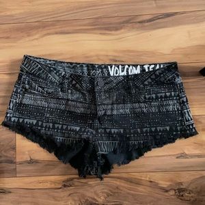“Volcom” micro shorts